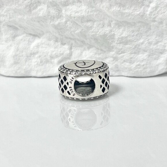 Pandora Walt Disney World Bead Charm S925 Silver Charm - Picture 3 of 3